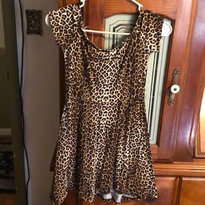 Cheetah print casual dress